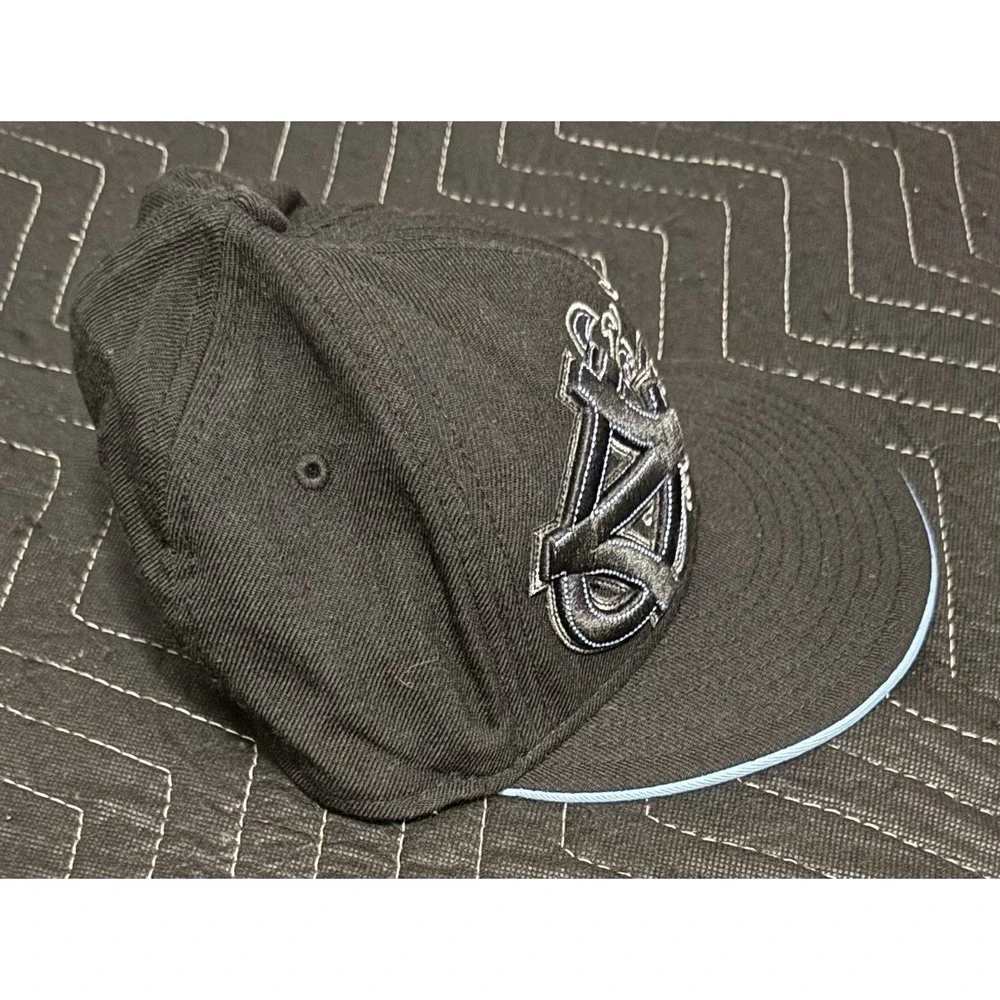 New Era 59FIFTY Fitted Hat Cap Kids Size 6 5/8 North Carolina Tar Heels Swirl